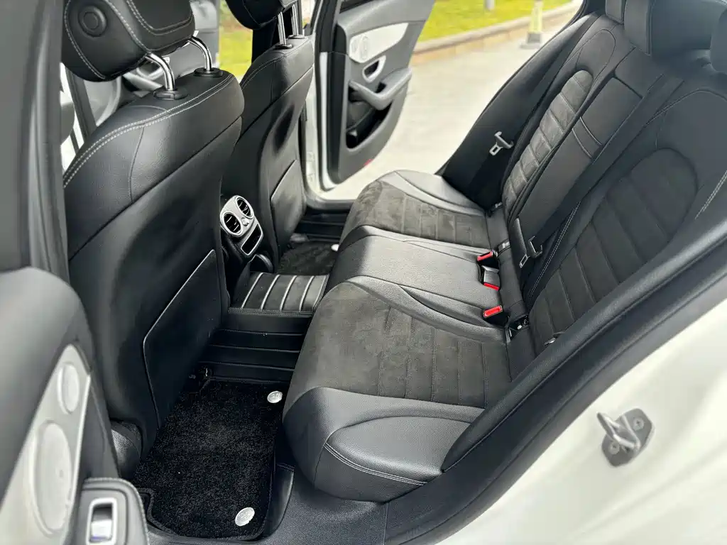 Mercedes-Benz C-Class 2021