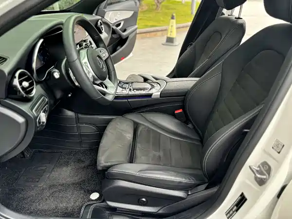 Mercedes-Benz C-Class 2021