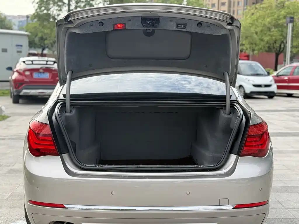 BMW 7 Series 2014 — фото 19