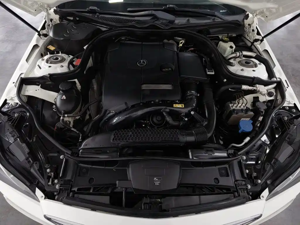 Mercedes-Benz E-Class 2015 — фото 6