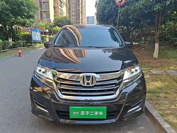 Honda Elysion 2016