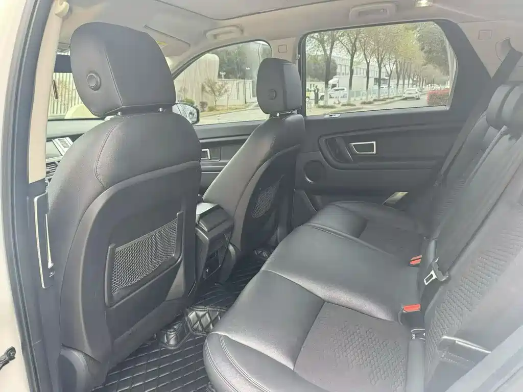 Land Rover Discovery Sport 2018 — фото 6