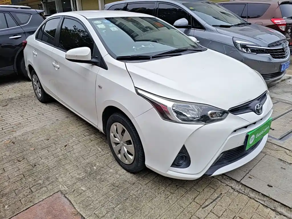 Toyota Yaris L 2018 — фото 4