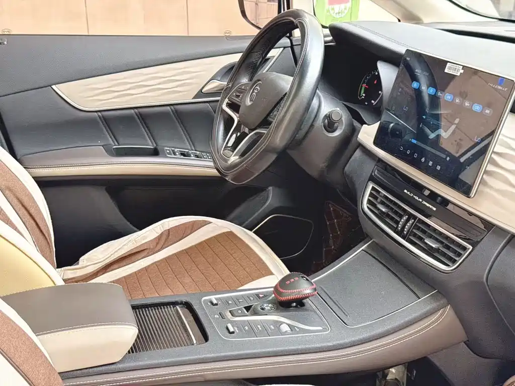 BYD Song MAX New Energy 2022 — фото 14
