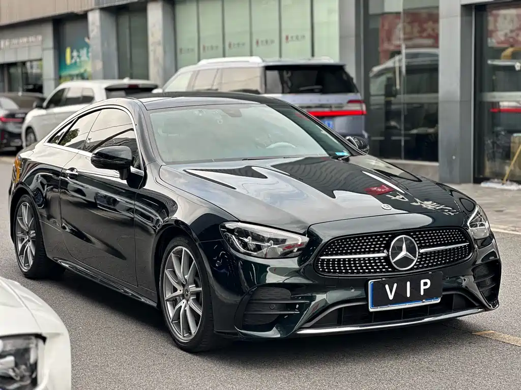 Mercedes-Benz E-Class 2022