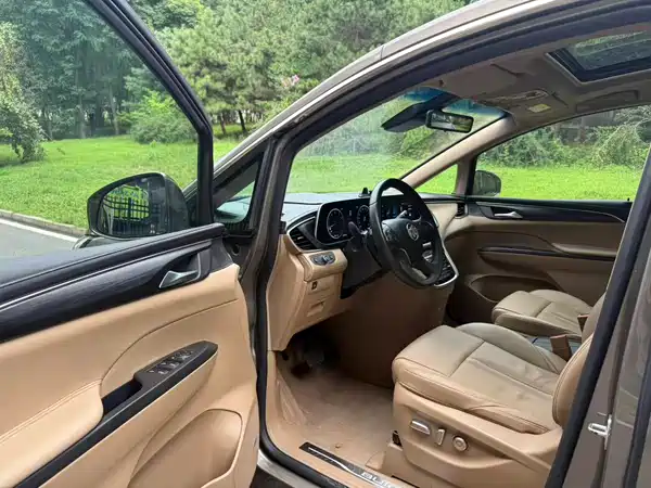 Buick GL8 2021