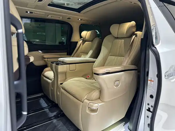 Toyota Vellfire 2019