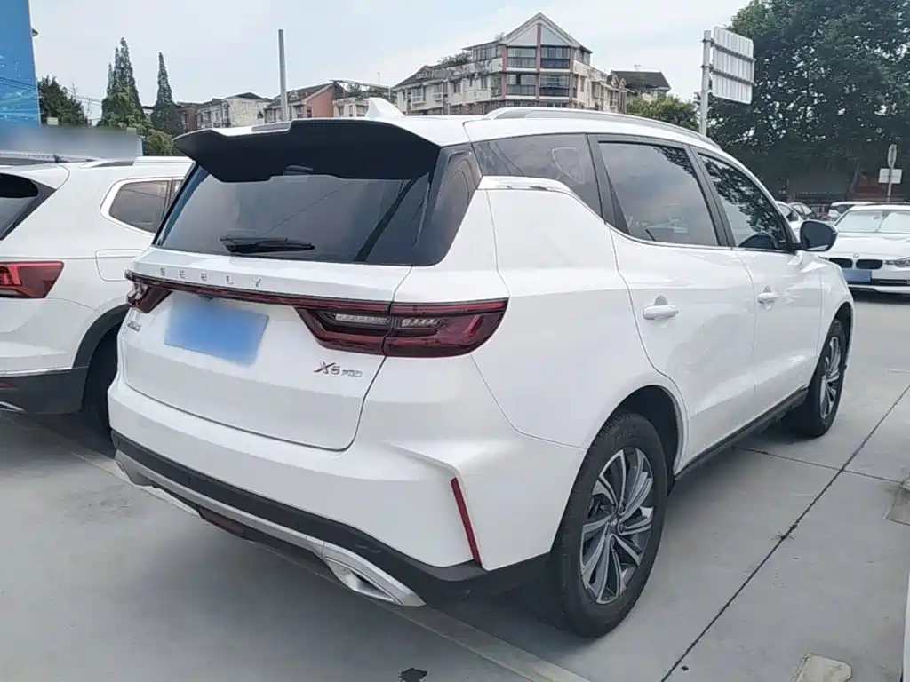 Geely Vision X6 2021