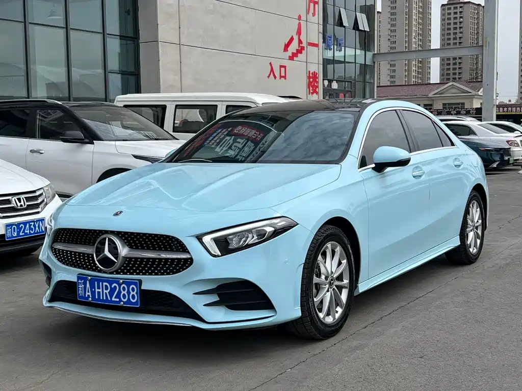 Mercedes-Benz A-Class 2022 — фото 2