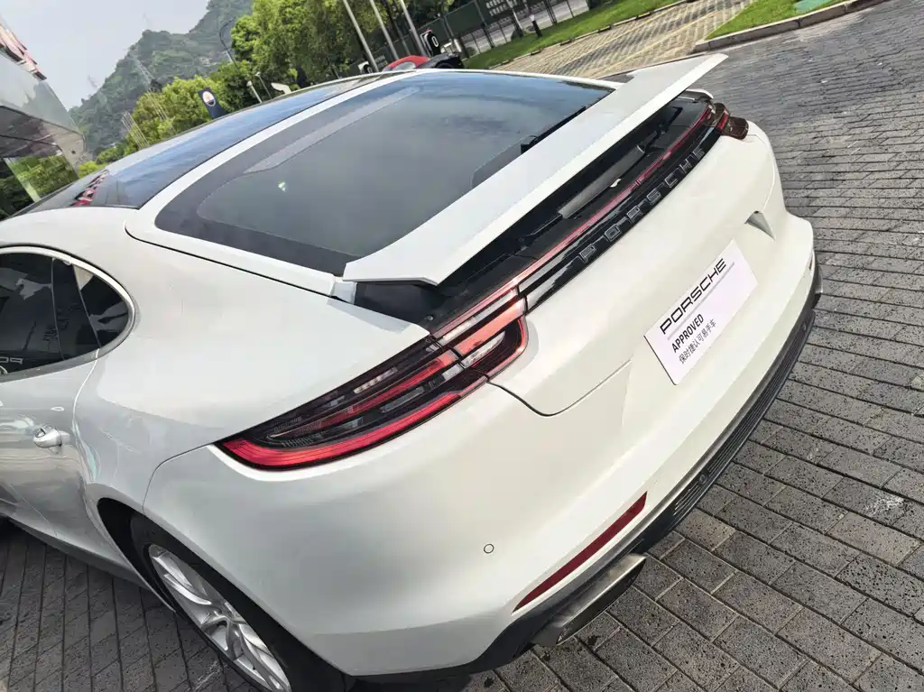 Porsche Panamera 2019 — фото 4
