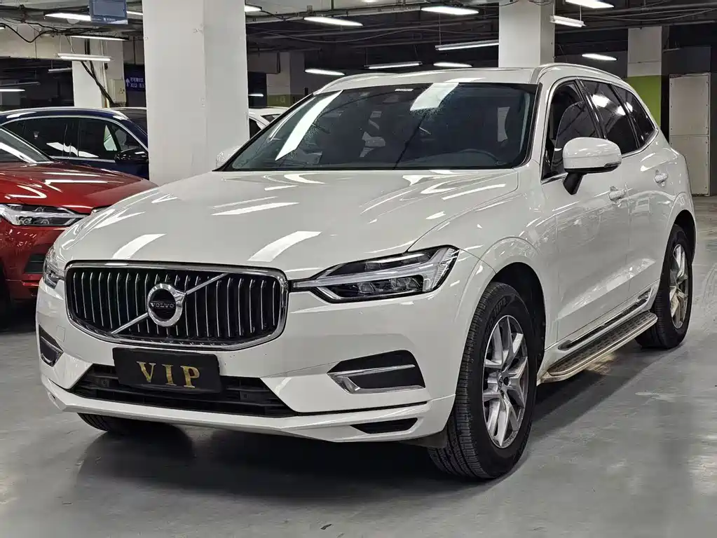 Volvo XC60 2020 — фото 1
