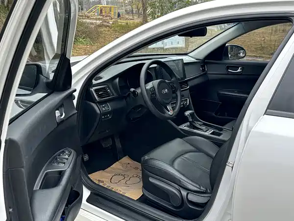 Kia K5 2016