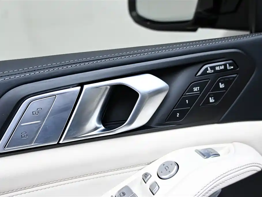 BMW X7 2022 — фото 24