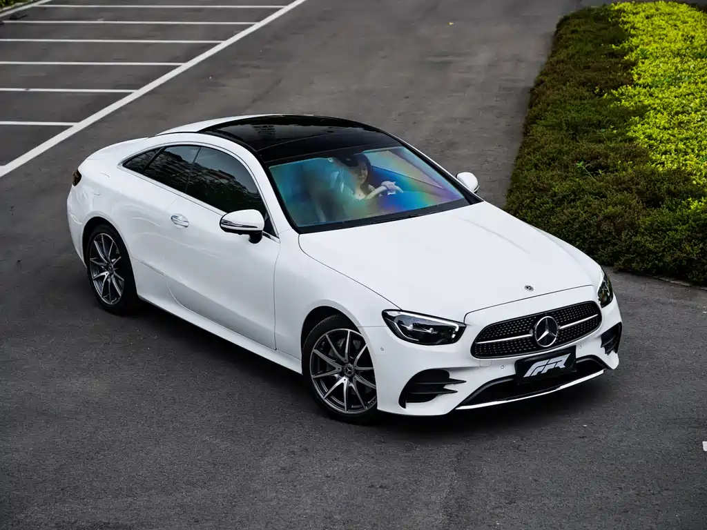 Mercedes-Benz E-Class 2023 — фото 14