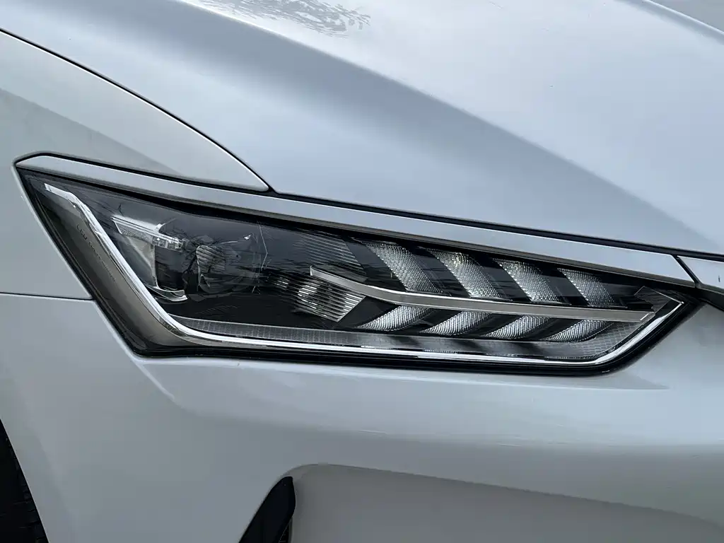 BYD Qin PLUS 2022 — фото 20
