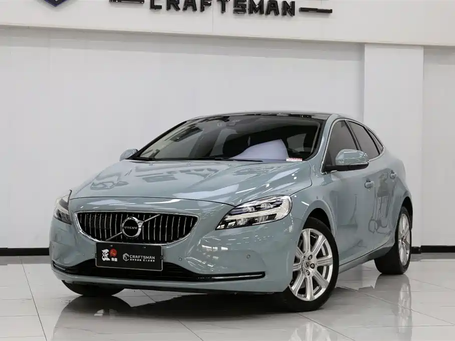 Volvo V40 2017