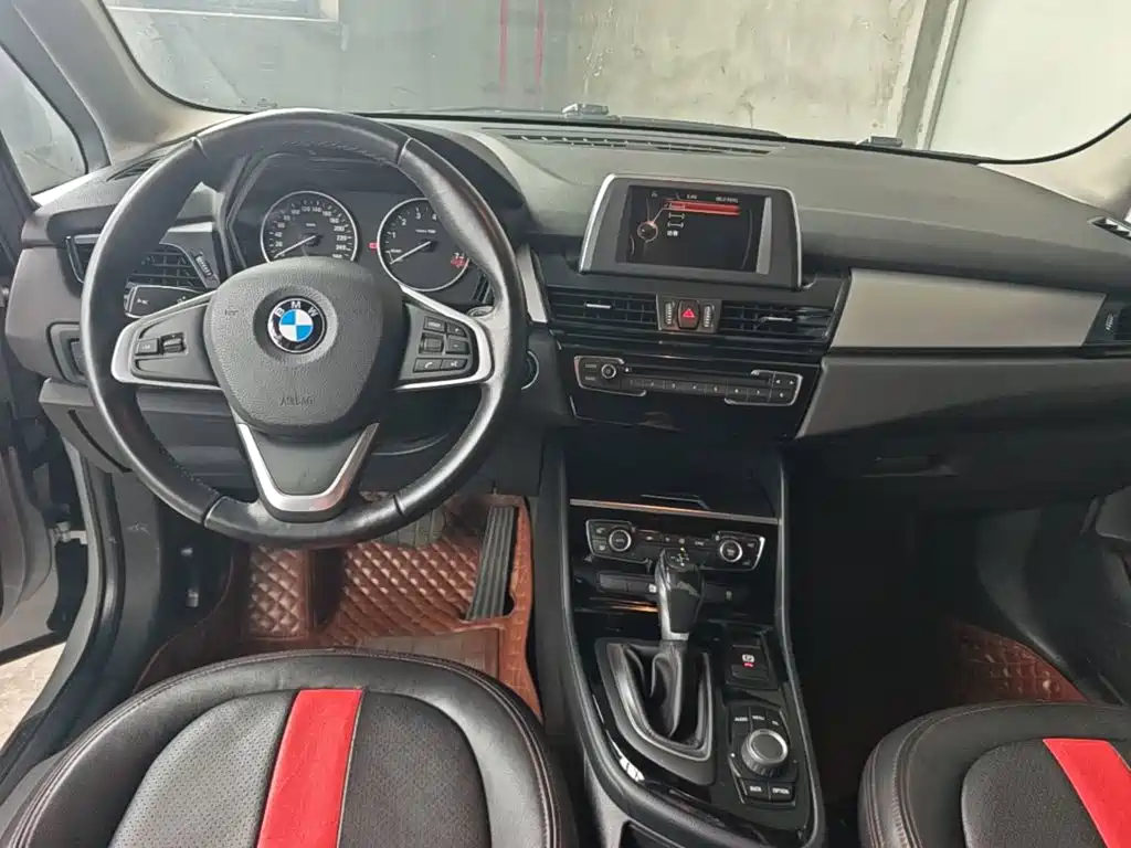 BMW 2 Series Gran Tourer 2015 — фото 16