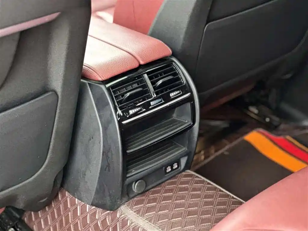 BMW 5 Series 2020 — фото 12