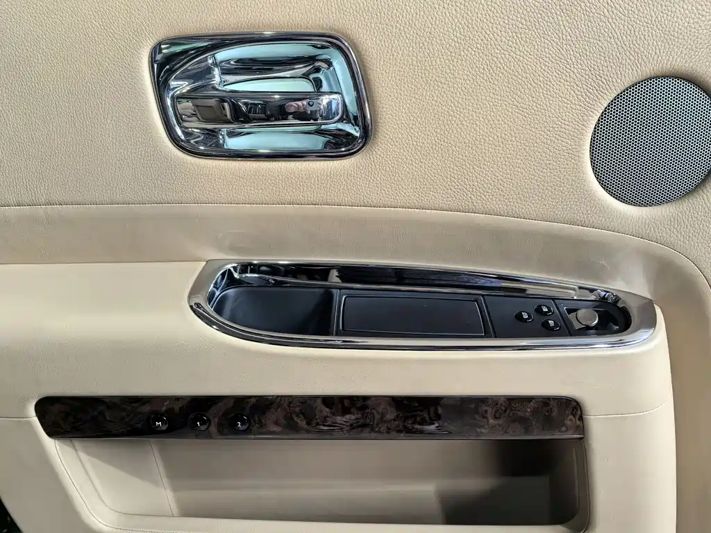 Rolls-Royce Ghost 2010 — фото 15