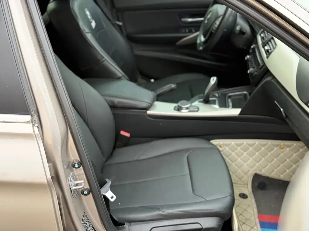 BMW 3 Series 2015 — фото 11