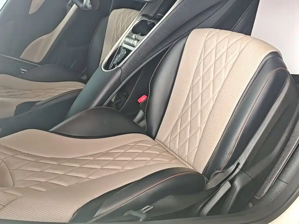 BYD Dolphin 2022 — фото 25