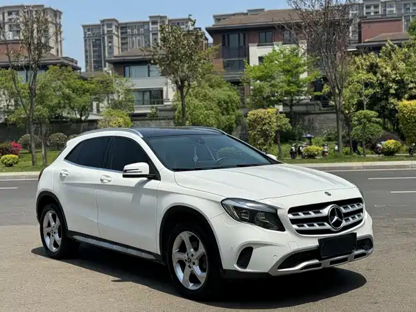 Mercedes-Benz GLA 2017