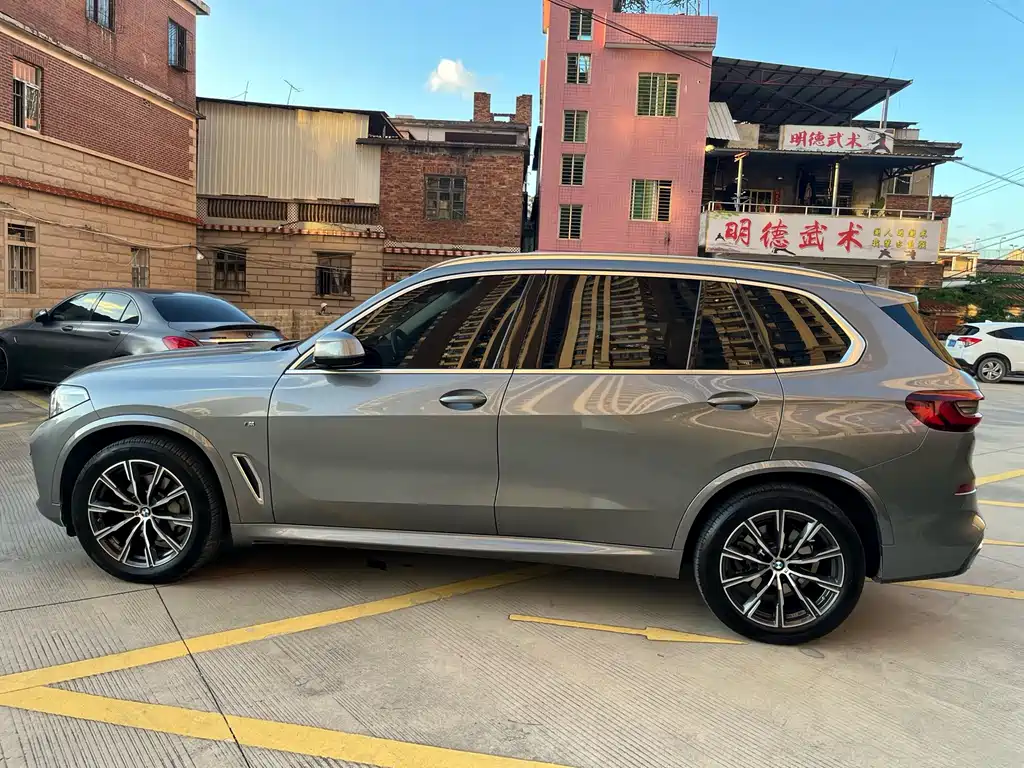 BMW X5 2022 — фото 11