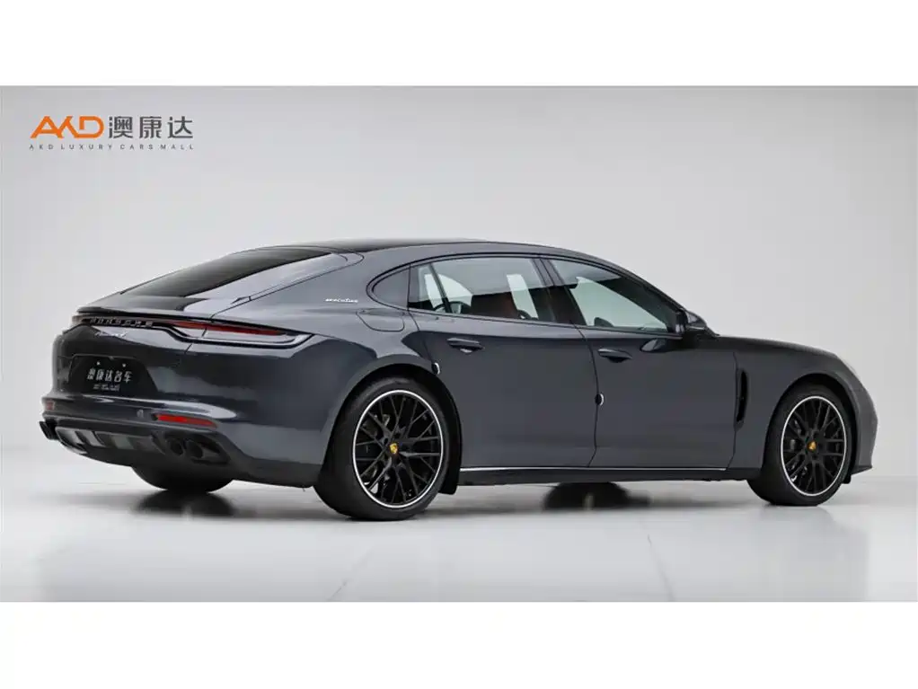 Porsche Panamera 2023