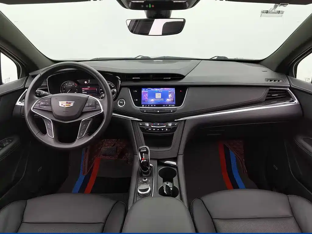 Cadillac XT5 2022 — фото 12