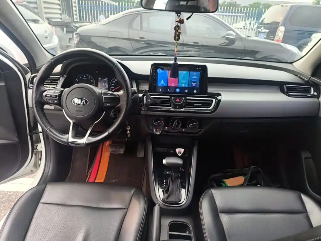 Kia Forte 2022 — фото 10