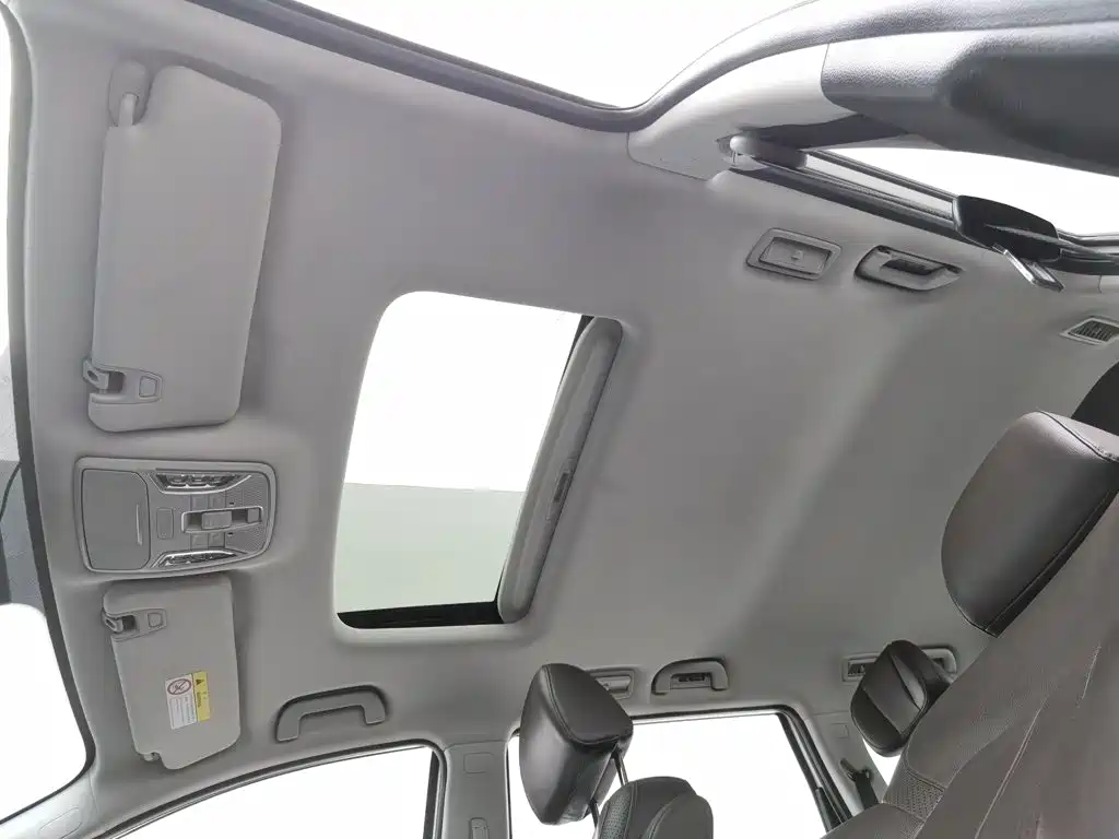 GAC Trumpchi M6 2019 — фото 14
