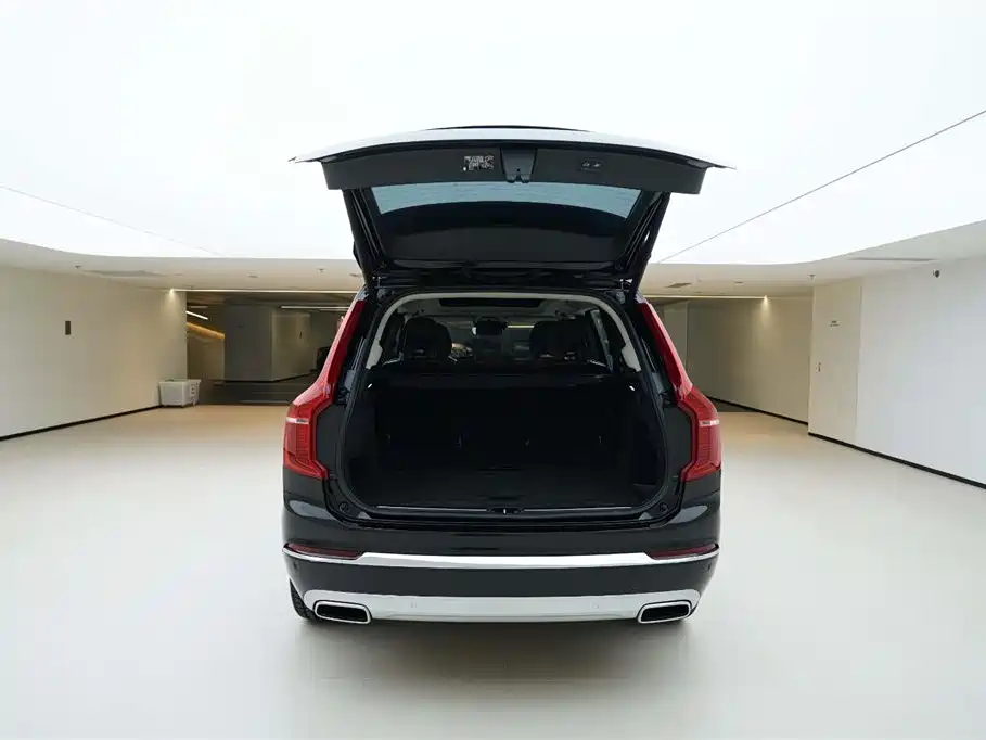 Volvo XC90 2020 — фото 6