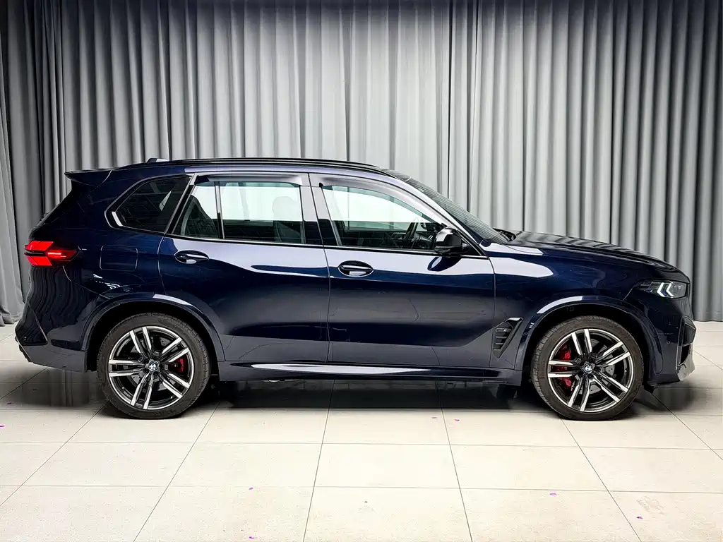 BMW X5 M 2024 — фото 3