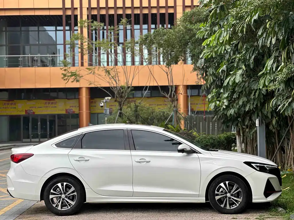 Changan Eado 2023 — фото 13