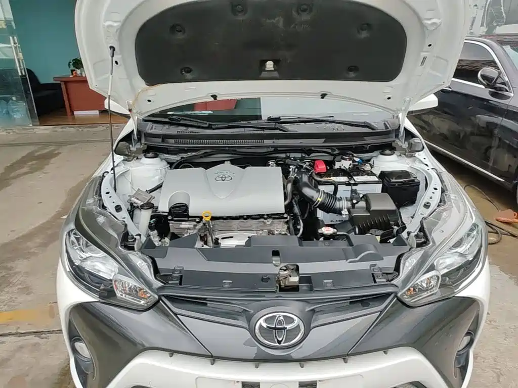 Toyota Yaris L 2018 — фото 20
