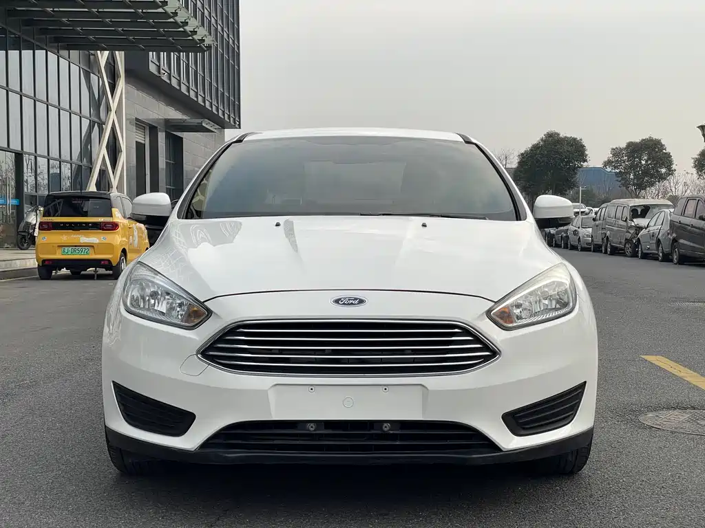 Ford Focus 2017 — фото 2