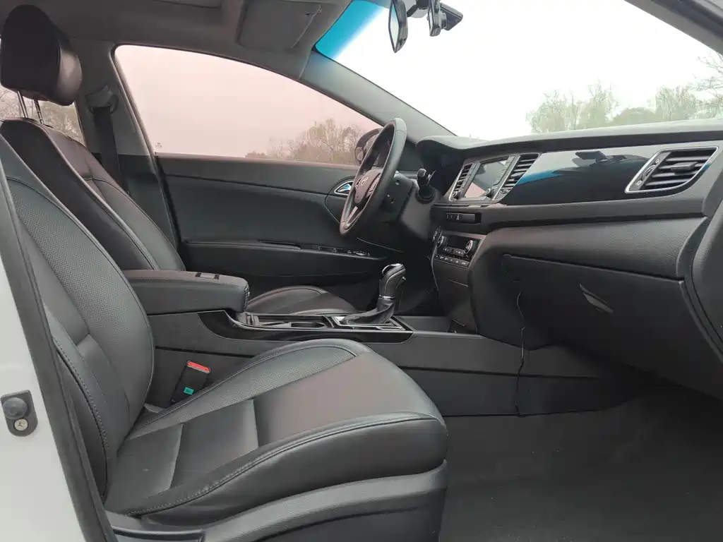 Hyundai Mistra 2016 — фото 11