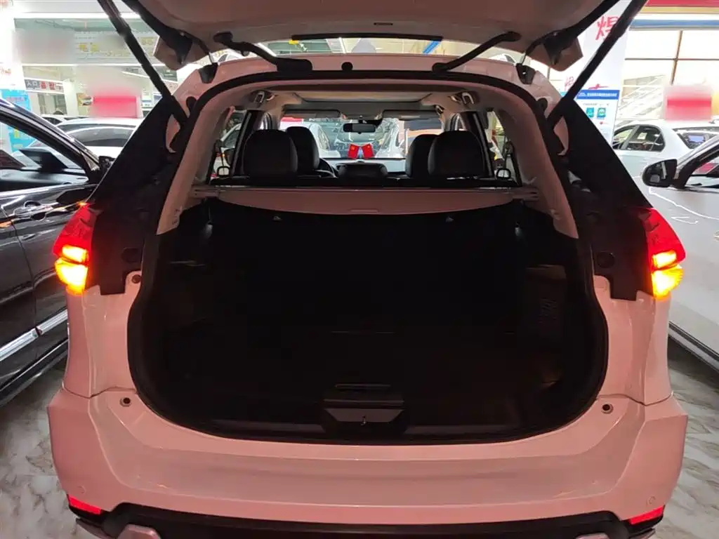 Nissan X-Trail 2018 — фото 19