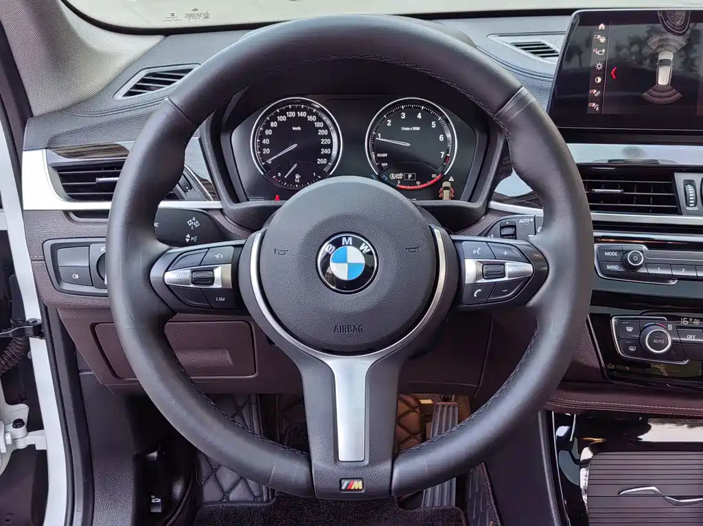 BMW X1 2020 — фото 8