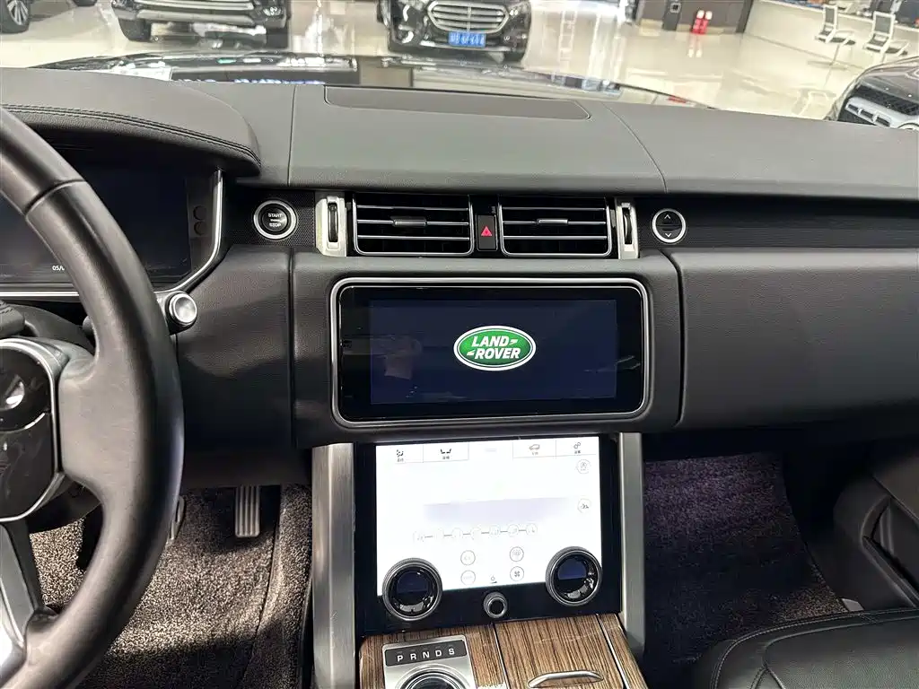 Land Rover Range Rover 2020 — фото 9