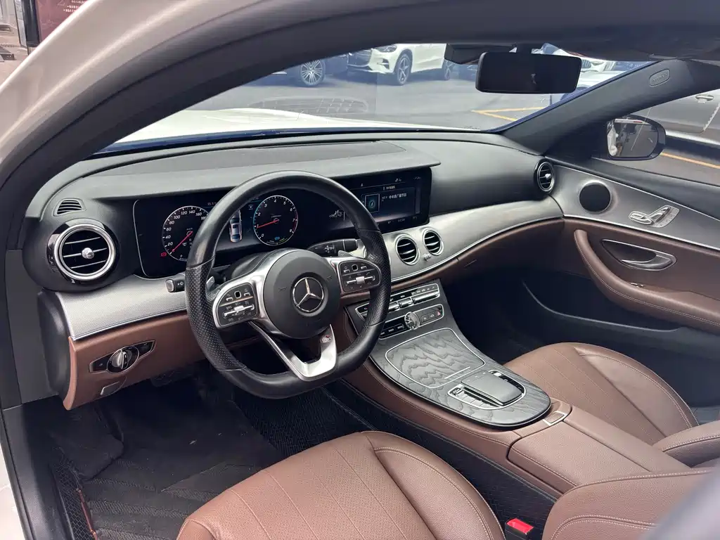 Mercedes-Benz E-Class 2020 — фото 6