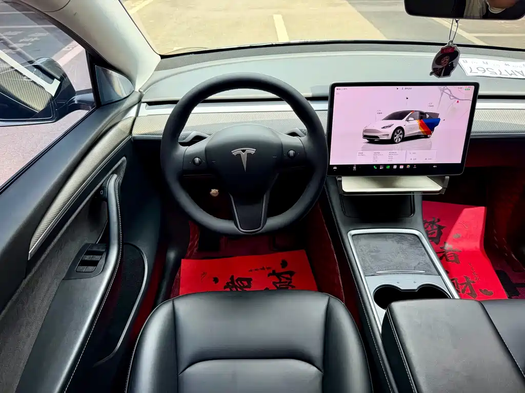 Tesla Model Y 2022 — фото 12