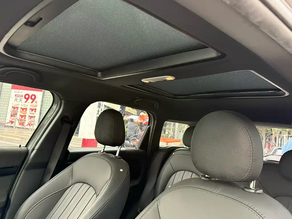 MINI JCW Countryman 2023