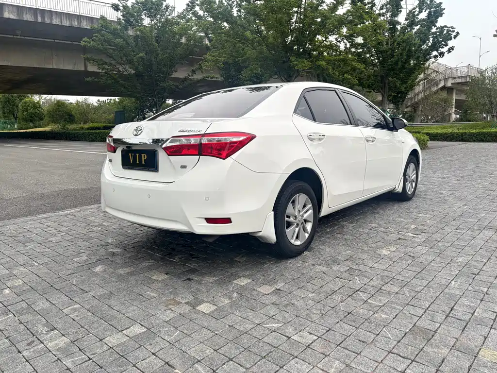 Toyota Corolla 2015