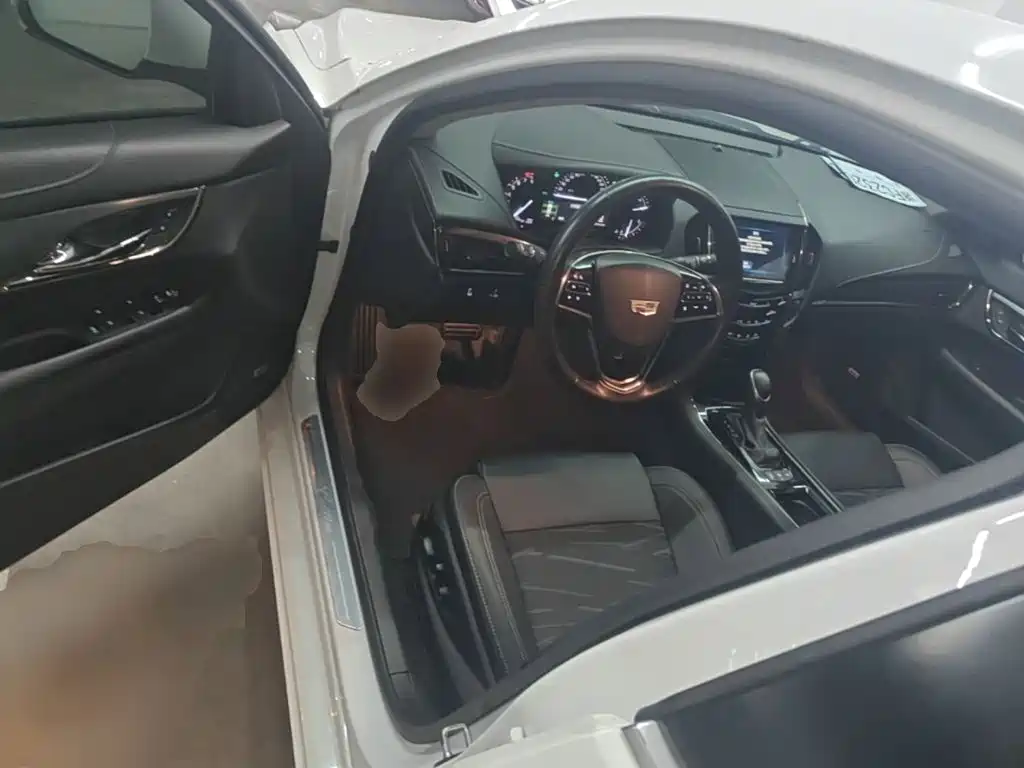 Cadillac ATS-L 2018 — фото 16