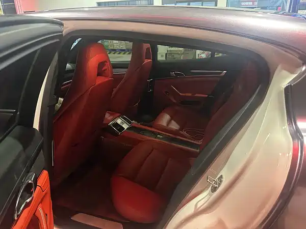 Porsche Panamera 2012