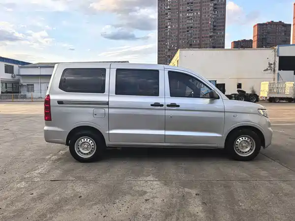 Wuling Hongguang V 2022