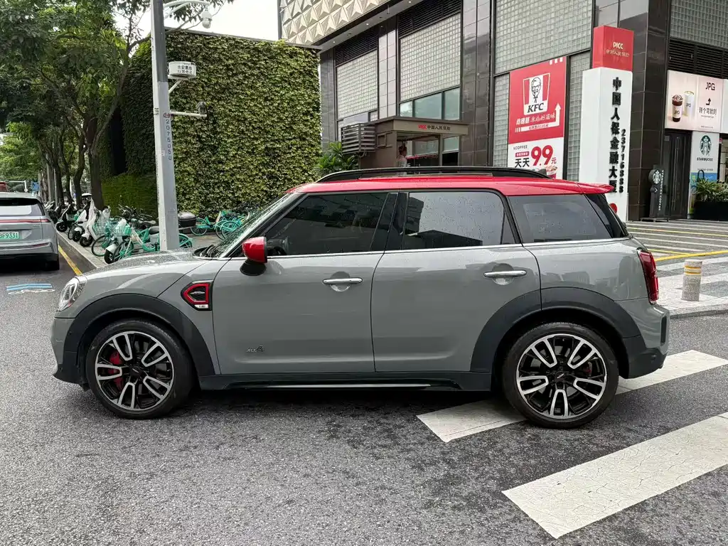 MINI JCW Countryman 2023