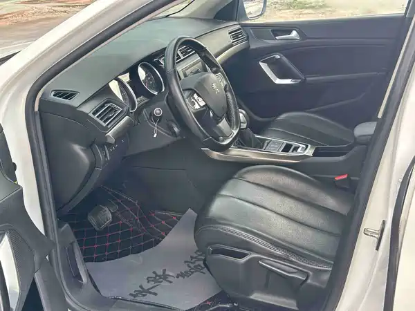 Peugeot 408 2017