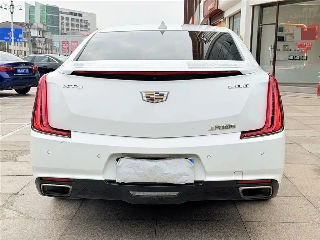 Cadillac XTS 2018 — фото 8